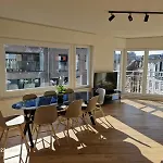 Luxury Renovated 3 Rooms Apartment